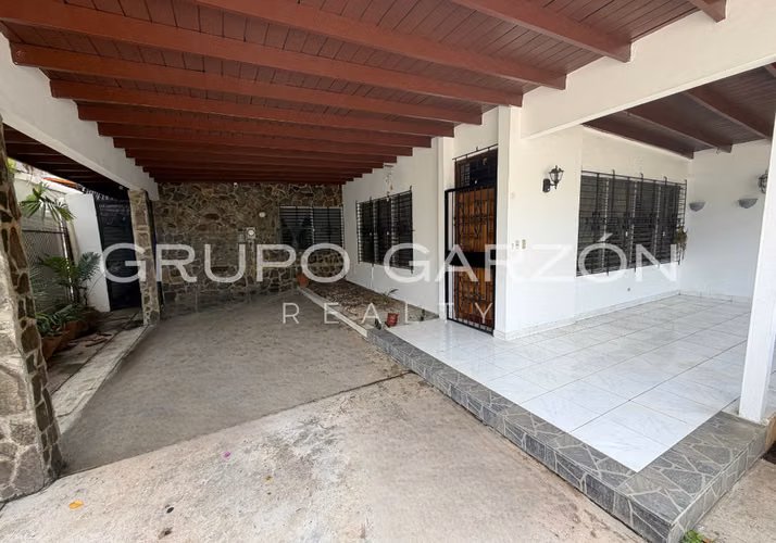 Venta de casa de 1 piso en Obarrio (Residencial con uso comercial vecinal 1R5) - Imagen 3
