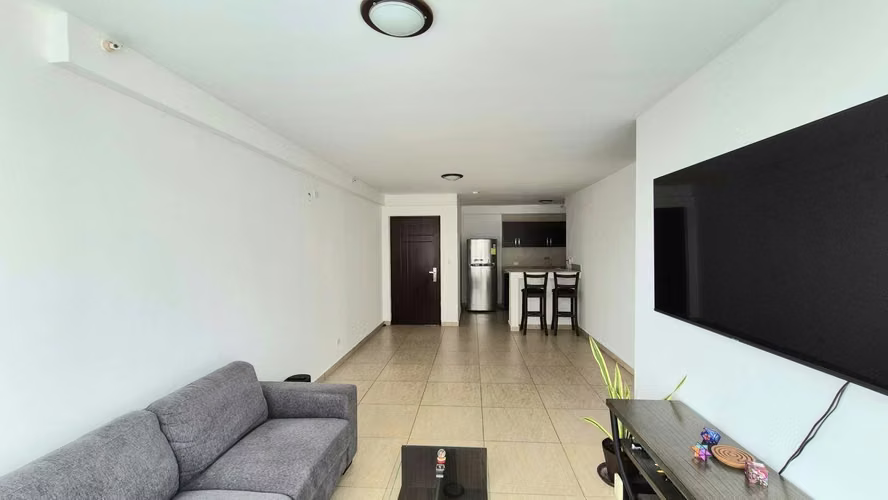 Vive junto al Parque Omar en Vista Park Towers