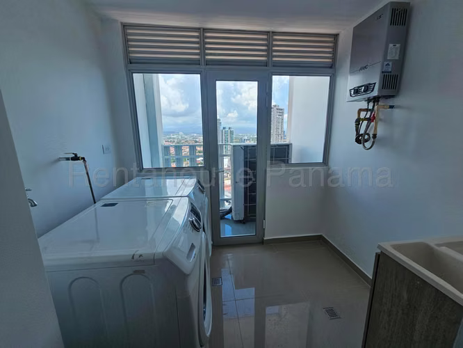Se Vende Apartamento en Costa del Este YDU