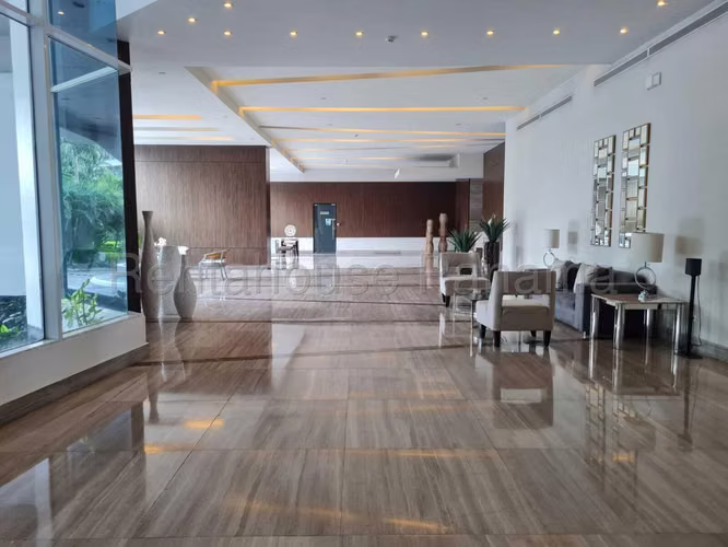Se Vende Apartamento en Costa del Este YDU