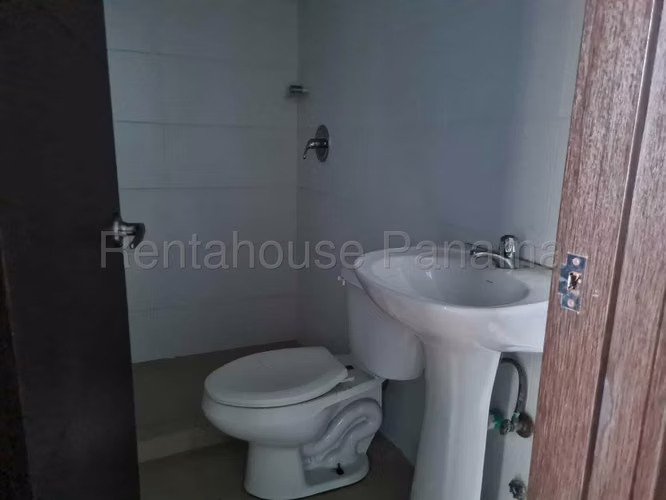 Se Vende Apartamento en Costa del Este YDU