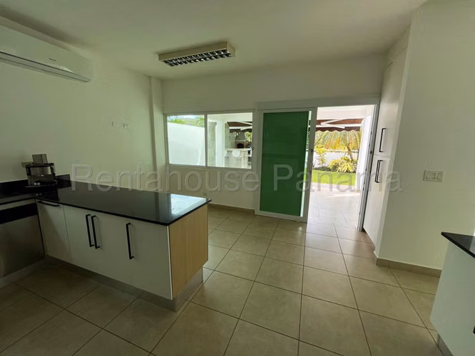 ALQUILER DE CASA EN CASA HORIZONTES ALTOS DE PANAMA HQ