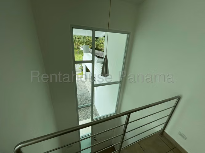 ALQUILER DE CASA EN CASA HORIZONTES ALTOS DE PANAMA HQ