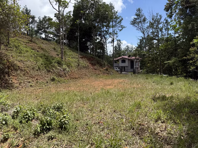 TERRENO EN ALTOS DE CERRO AZUL 2,363M2