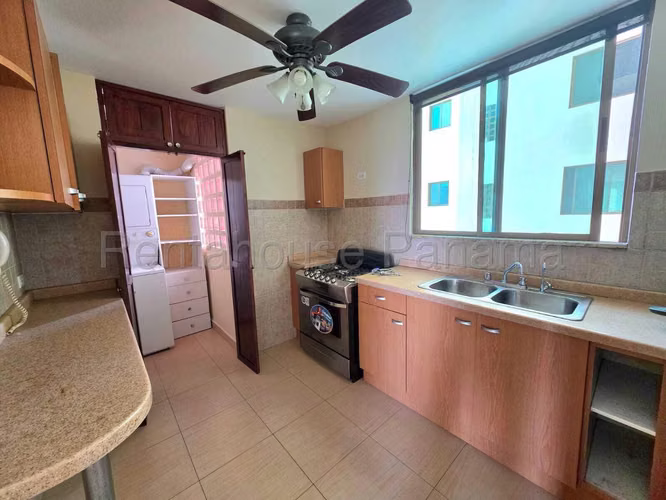 Vendo Apartamento de 102 m² en PH Ocean Front, Gorgona 26-6522GG