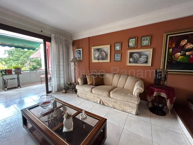 Vendo Casa de 350 m² en Betania 26-6553GG