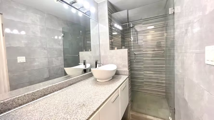 Venta amplio apartamento impecable en Paitilla  vista al mar 26*7263MFK