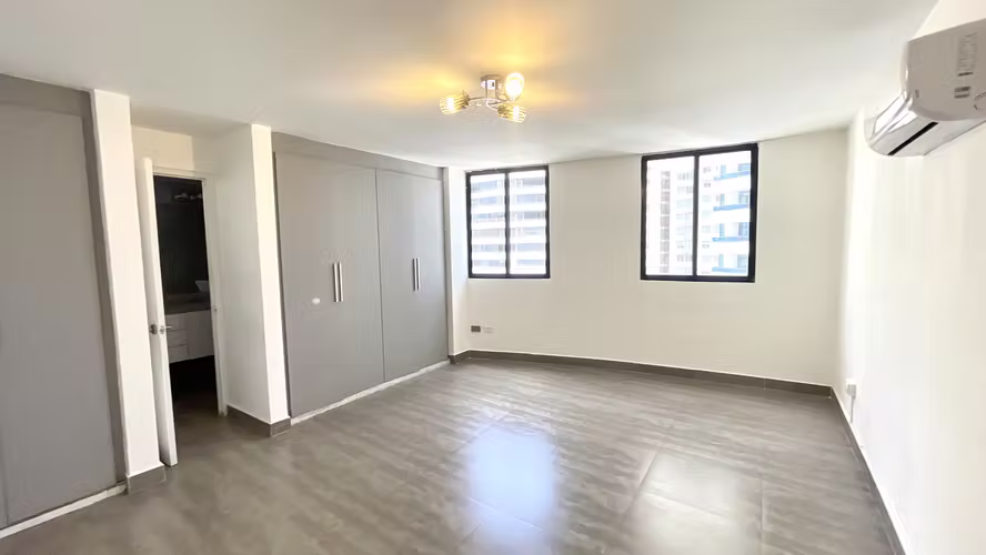Venta amplio apartamento impecable en Paitilla  vista al mar 26*7263MFK