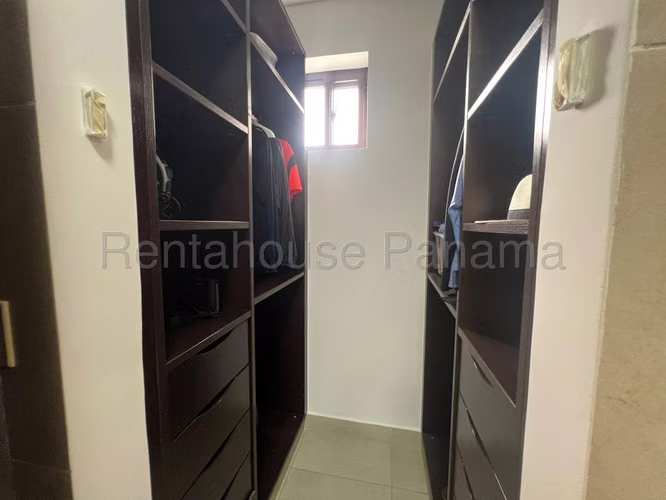 Apartamento en alquiler Clayton EH