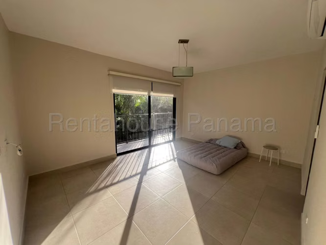 Apartamento en alquiler Clayton EH