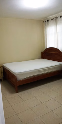 habitación amueblada con aire acondicionado wifi
