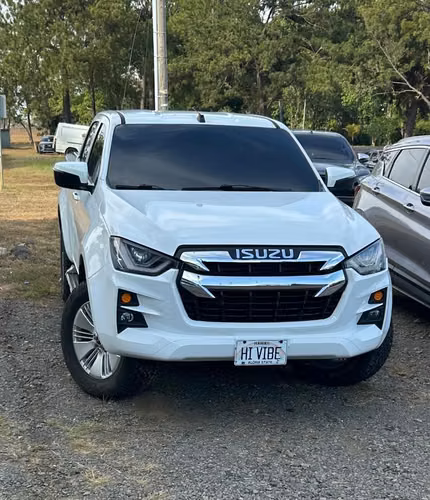 Isuzu 2023