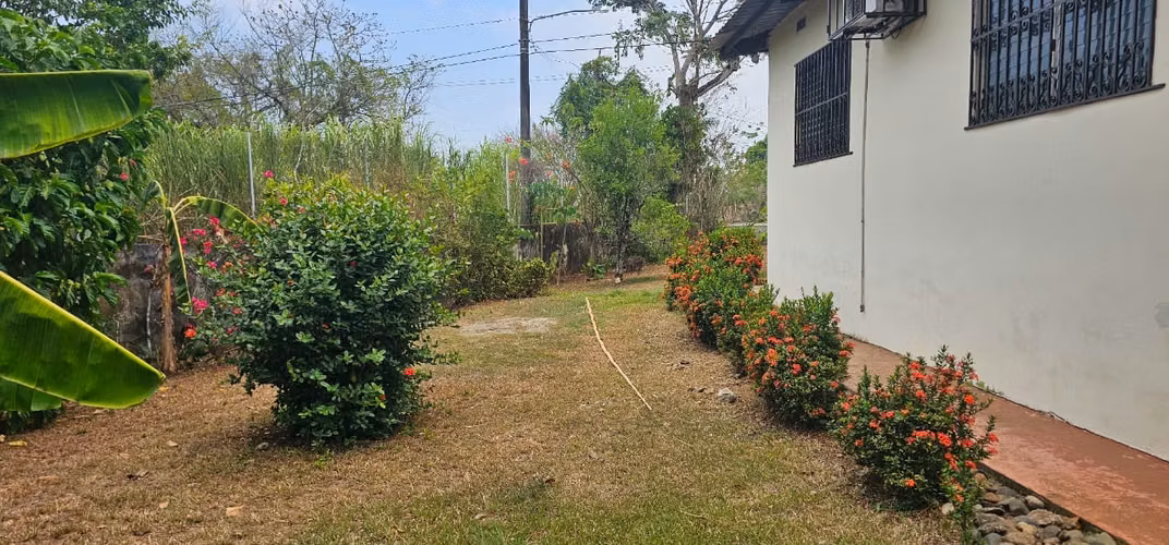 Casa en Pacora en venta (3,083m2 de terreno)
