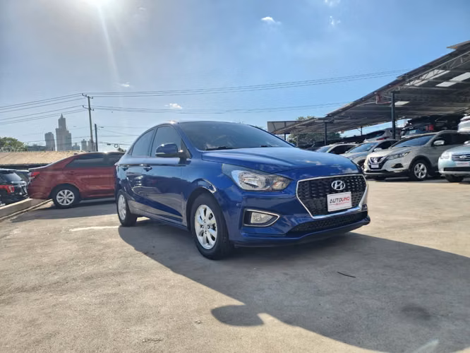 Hyundai Verna 2022 Full Extr - Imagen 2