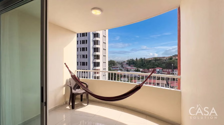 Bien ubicado! Condominio Amueblado De 2 Habitaciones En Royal Hill, El Dorado Panamá