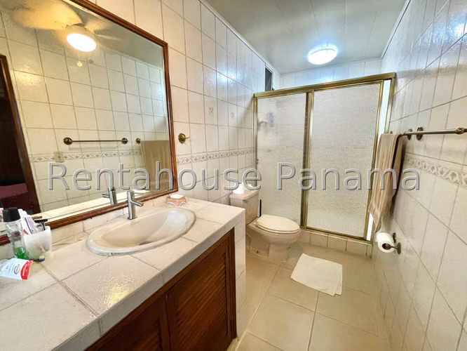 Se Vende Casa en San Francisco LA26-1293