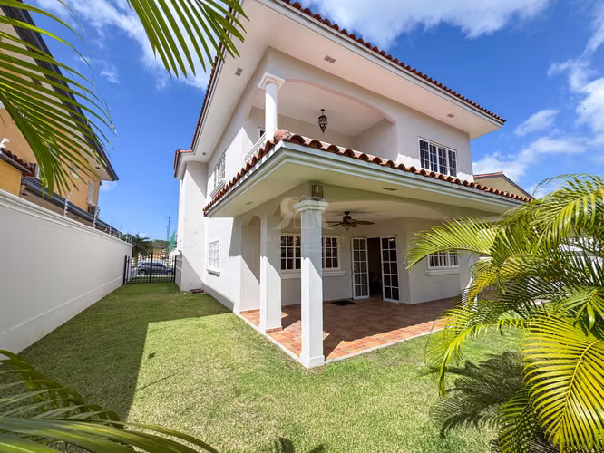 House in Rainforest Villas Residential Las Huacas
