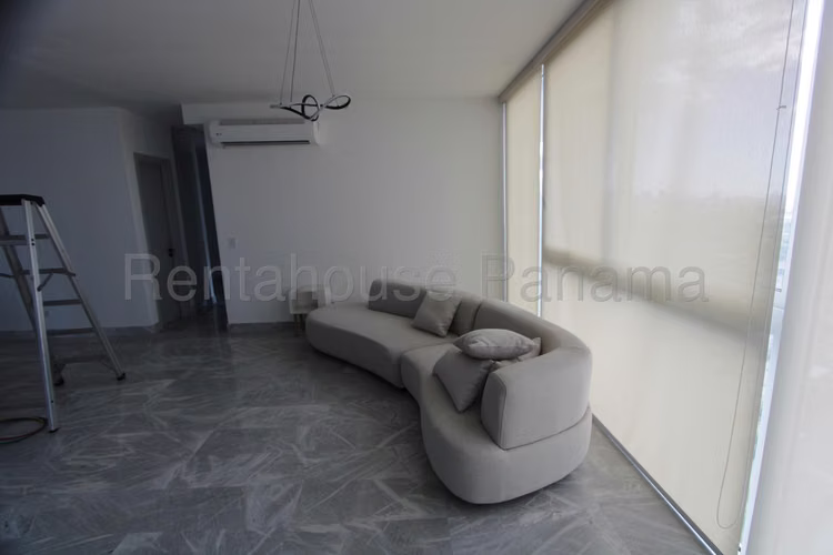 Se Alquila Apartamento en Santa Maria MDV26-7265