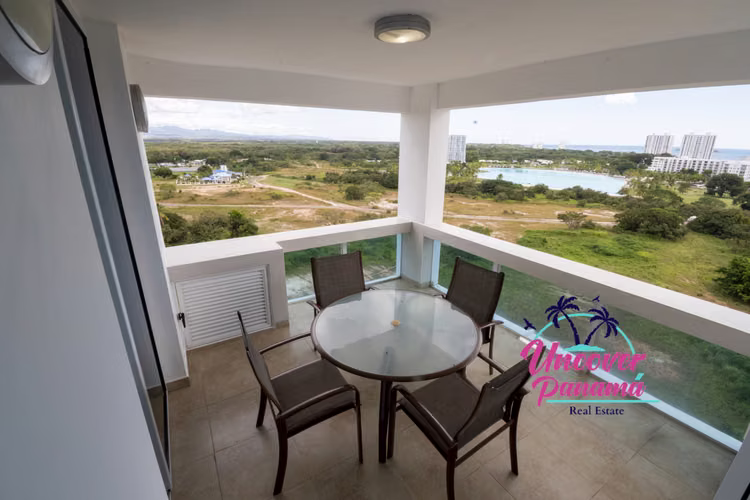 2-Bedroom Apartment Near the Beach in Playa Blanca – Founders