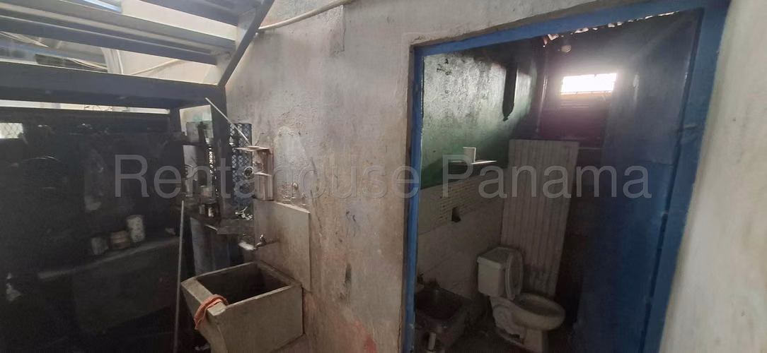 Galera en venta en Parque Lefevre MS