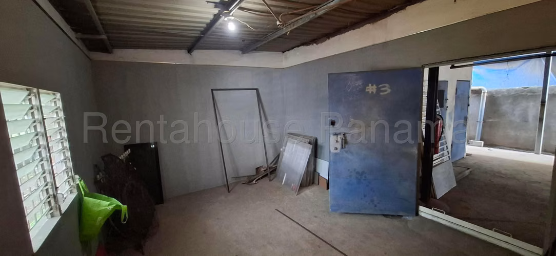 Galera en venta en Parque Lefevre MS