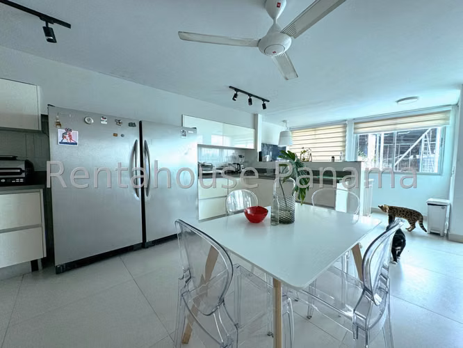 Casa En Venta En La Alameda MS