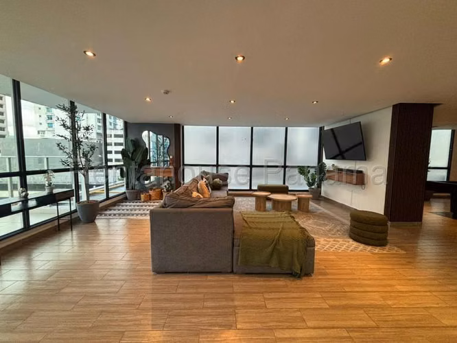 Apartamento en Venta en Bella Vista  JG