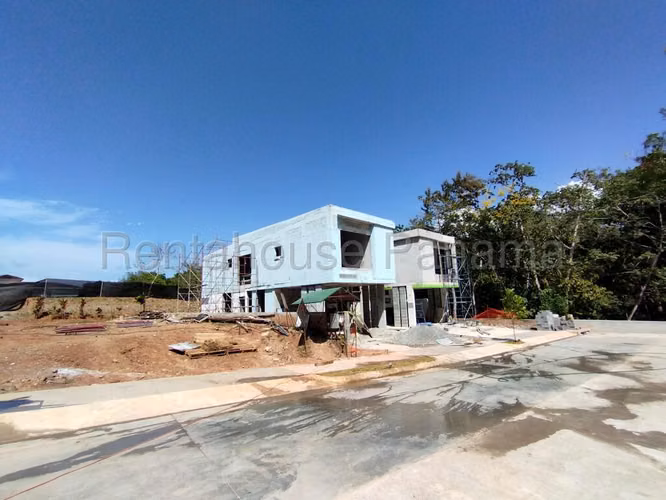 Casa en venta en Albrook MS