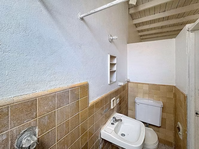Venta de edificio en Santa Ana – Casco Antiguo