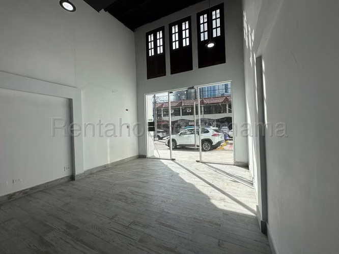 Local Comercial en Alquiler en Marbella JG