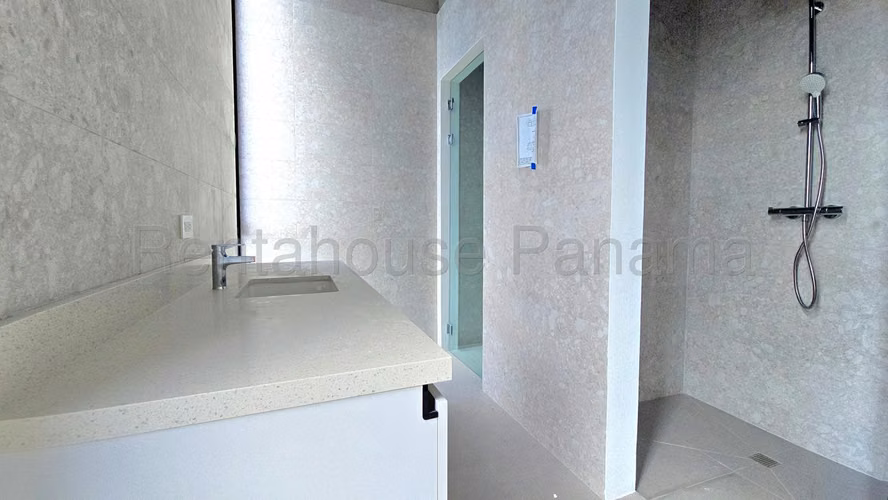 Apartamento en venta Ocean Reef EH