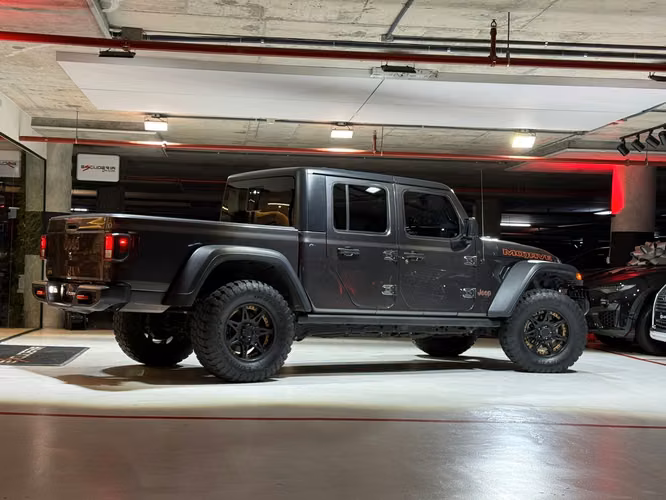 Jeep Gladiator Mojave 2023