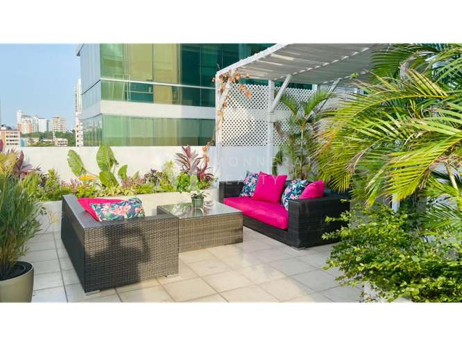 Se vende apartamento remodelado en San Francisco, PH Window tower