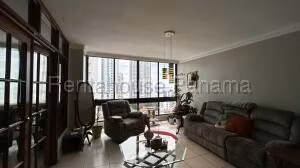 Venta de Apartamento con 142m2 en San Francisco PH Coco mar 26-7253SR