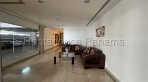 Venta de Apartamento con 142m2 en San Francisco PH Coco mar 26-7253SR