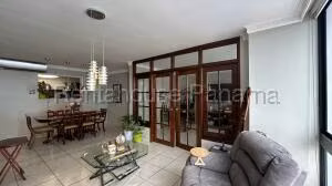 Venta de Apartamento con 142m2 en San Francisco PH Coco mar 26-7253SR