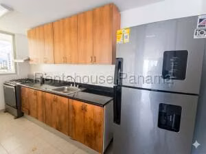 Venta de Apartamento con 134m2 en San Francisco PH Terrawind 26-6977SR