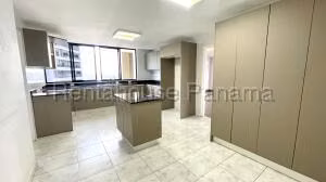 Venta de Apartamento con 278m2 en Punta Paitilla PH Perlas del Pacifico 26-7263SR