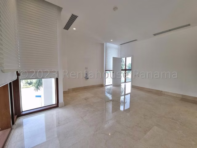 Venta Ocean Reef Garden - 24YCG5071