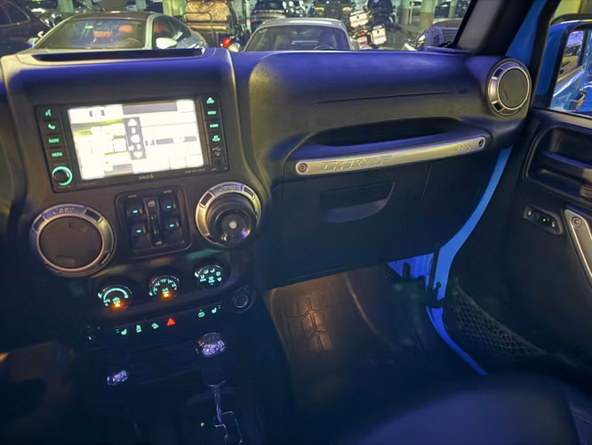 JEEP WRANGLER UNLIMITED CHIEF EDITION 2017