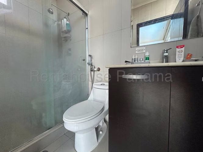 Se Vende Apartamento en Costa del Este LA26-7291