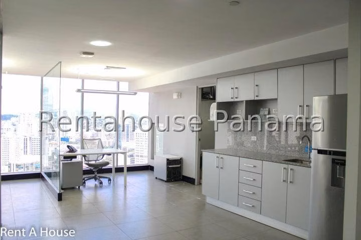 Se Vende oficina en Obarrio MDV26-7158