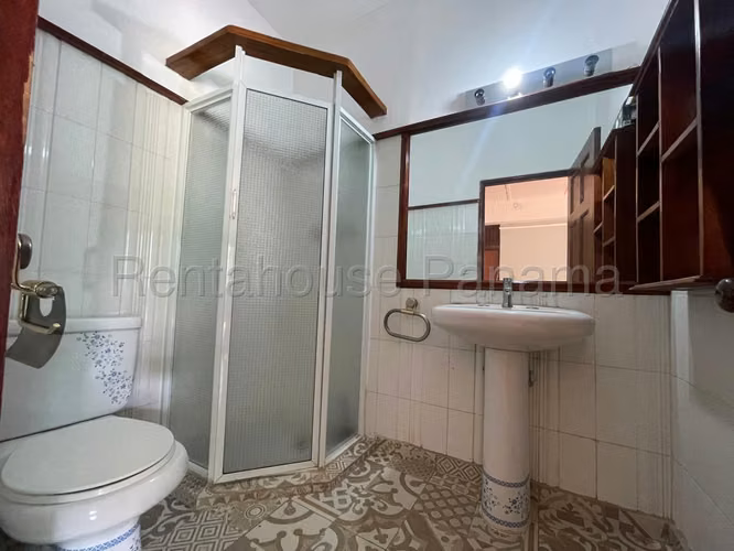 Se Alquila Casa en Albrook MDV26-5922