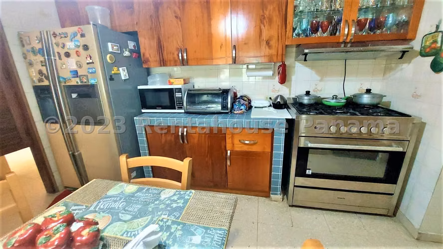 Se Vende Casa en La Alameda MDV26-4505