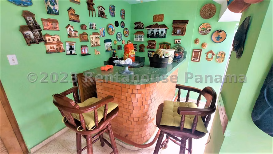 Se Vende Casa en La Alameda MDV26-4505