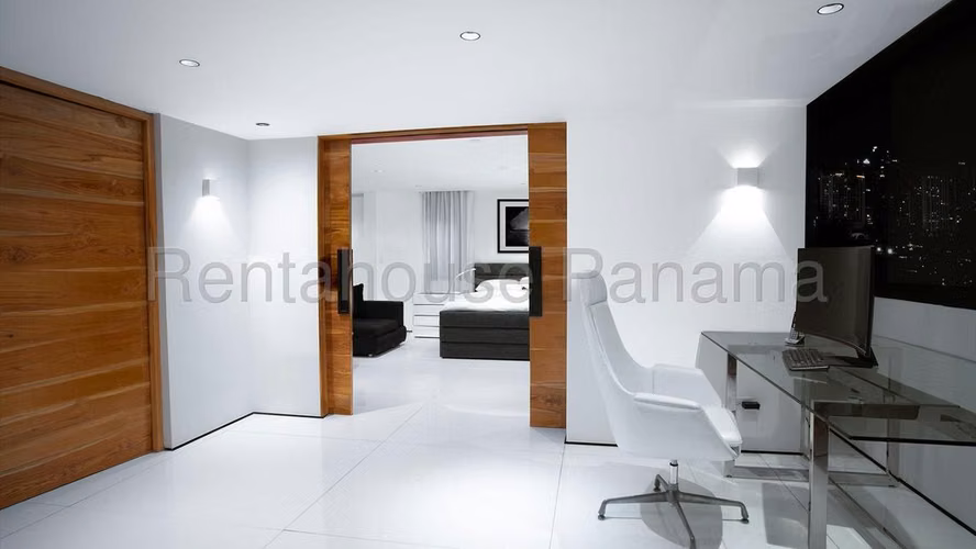 Venta de Amplio Penthouse en Paitilla Ph  El Virrey Mts2: 800 PD