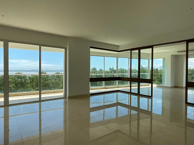 Venta de apartamento en Costa del Este, PH Marea II, 707m2