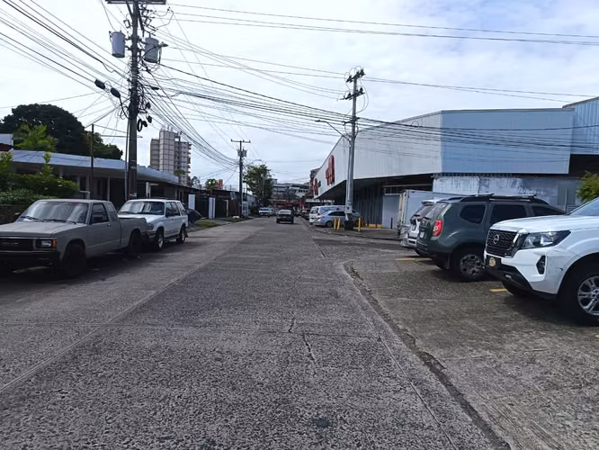 PROPIEDAD CON USO COMERCIAL LOCALES EN LOS ANGELES VENTA $ 1,200,000.00