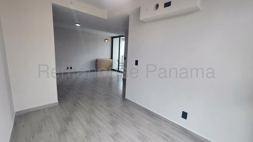 Apartamento en Alquiler en Bella Vista JG