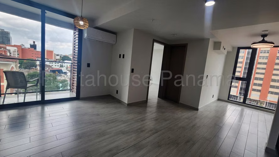 Apartamento en Alquiler en Bella Vista JG